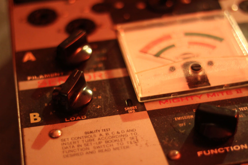 Mighty Mite II knobs