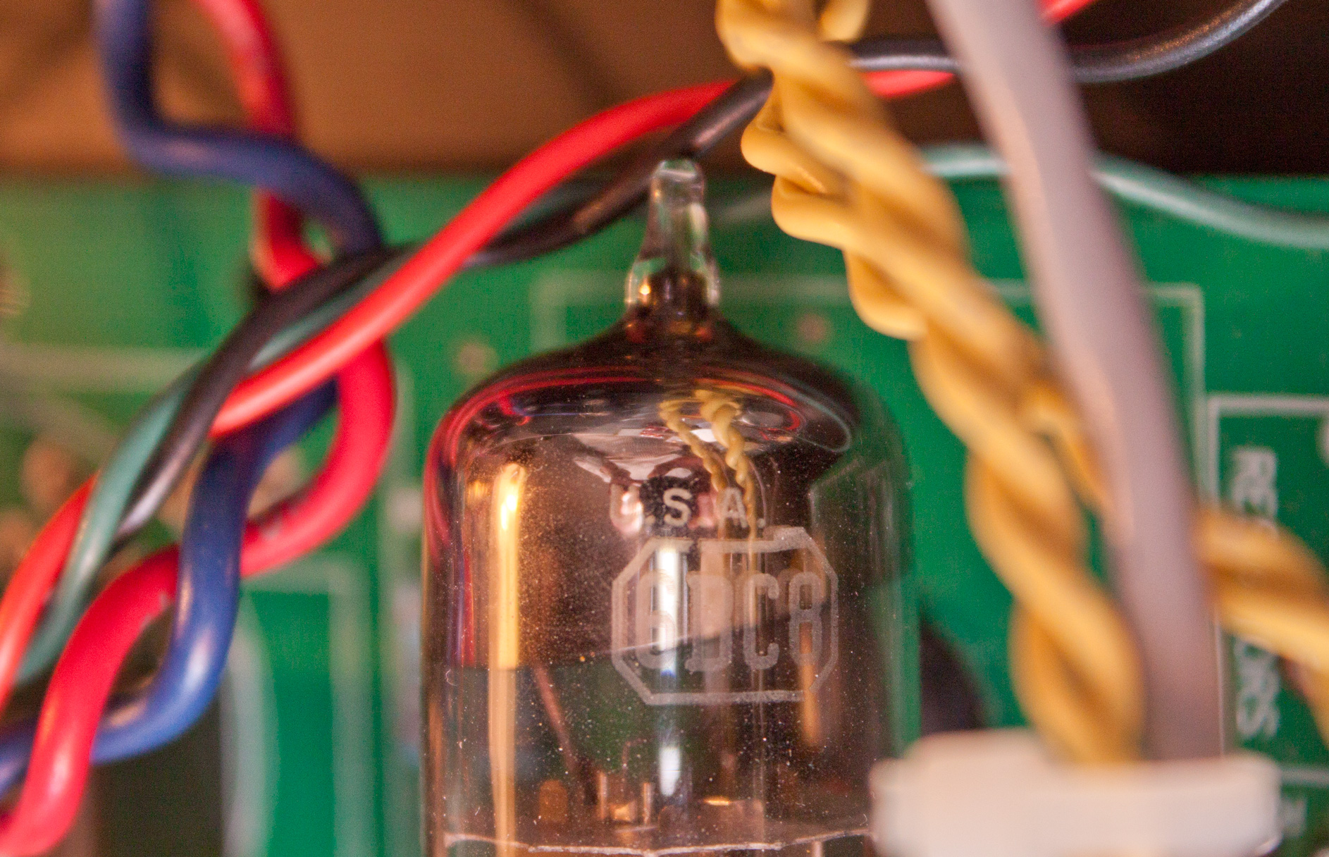 American RCA 6BC8